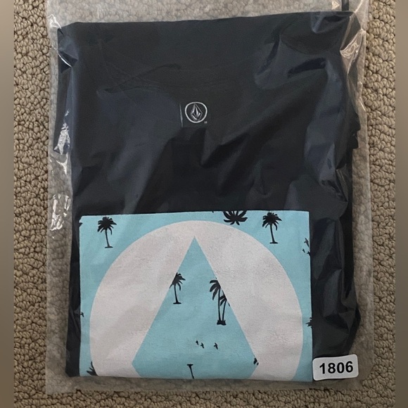 VOLCOM Stone Skate Surf Palm Trees Tropical Tee Shirt Men M Medium - Picture 5 of 5